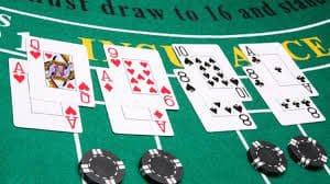 Tips pengguna dalam mengamankan akun dan data pribadi di lingkungan digital podtoto